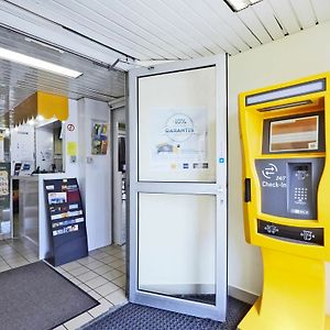 Premiere Classe Lyon Genay - Massieux